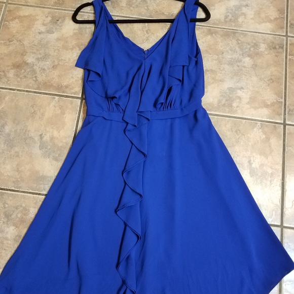 BCBG MAXAZRIA JESSICA DRESS size 8 - Picture 3 of 8